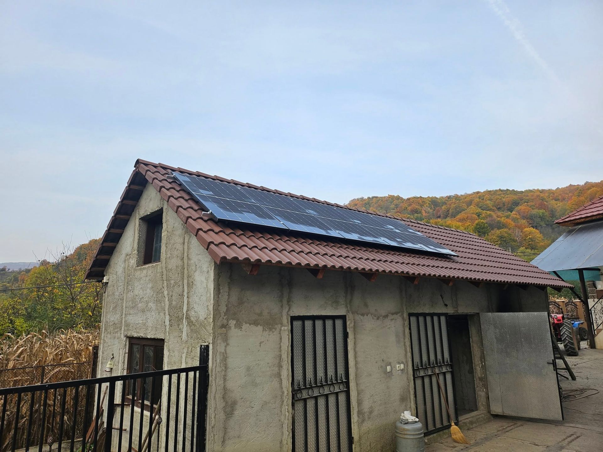 Montaj sistem fotovoltaic complet, curat și profesional – semnat MTC INSTAL FOTO AIR SRL